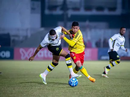 Botafogo sai na frente, mas perde de virada para o Brusque