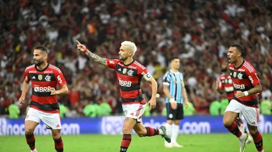 Flamengo fez jogo protocolar contra o Grêmio para carimbar vaga na Copa do Brasil
